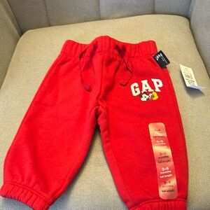 Gap sweats 3-6 months never worn with tags